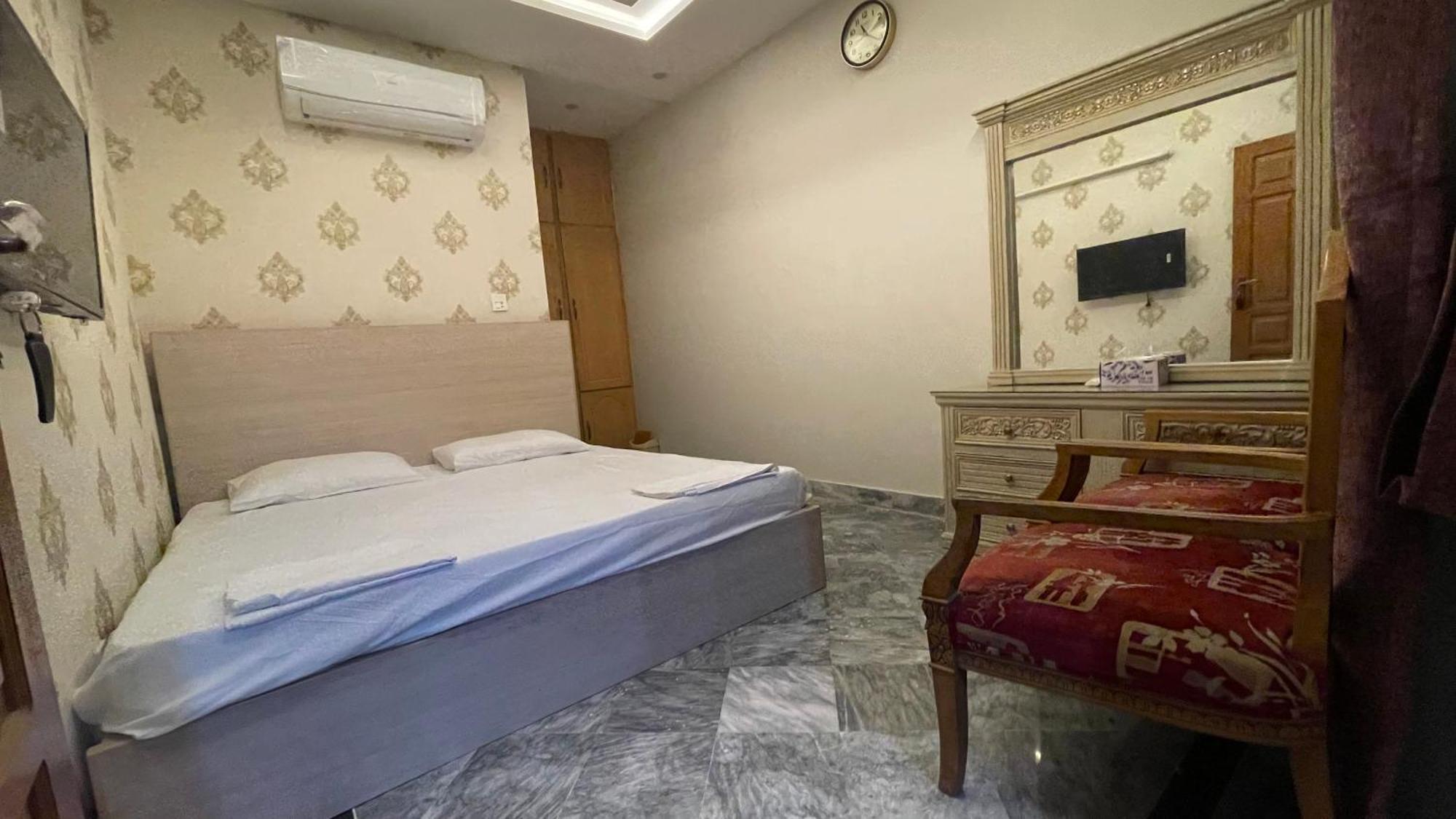 Midways Guest House And Hotels Islamabad Exterior foto